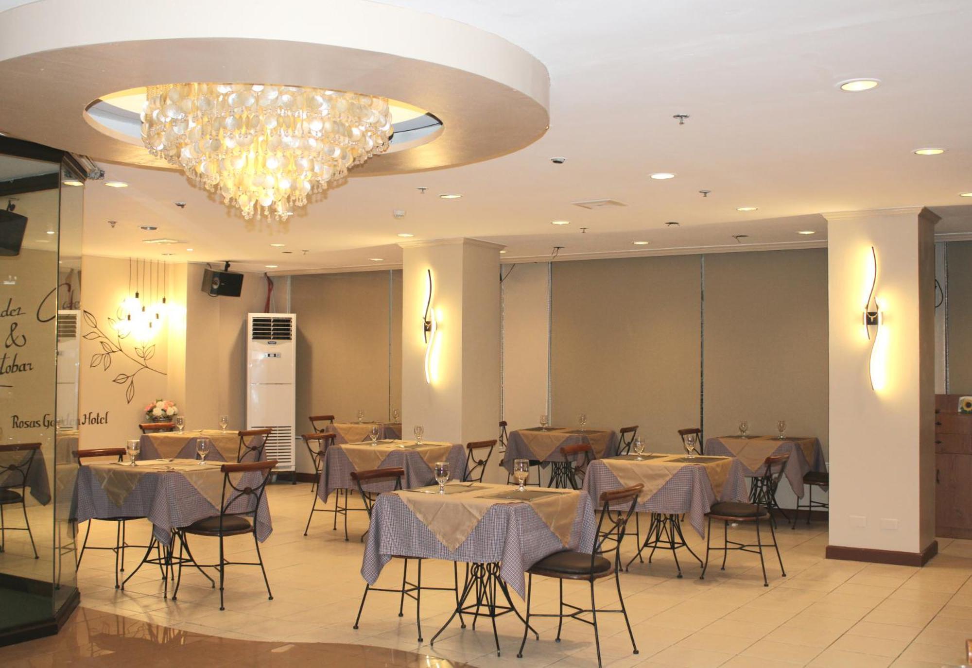 OYO 653 Rosas Garden Hotel Manilla Buitenkant foto