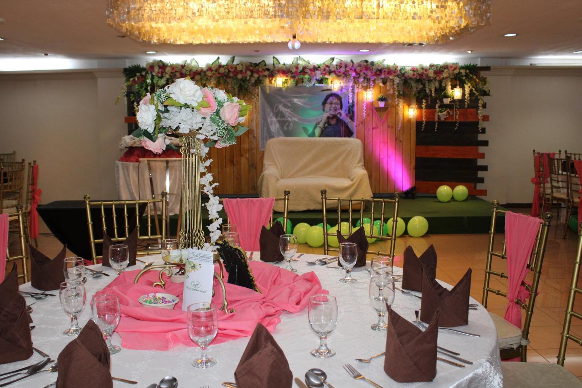 OYO 653 Rosas Garden Hotel Manilla Buitenkant foto