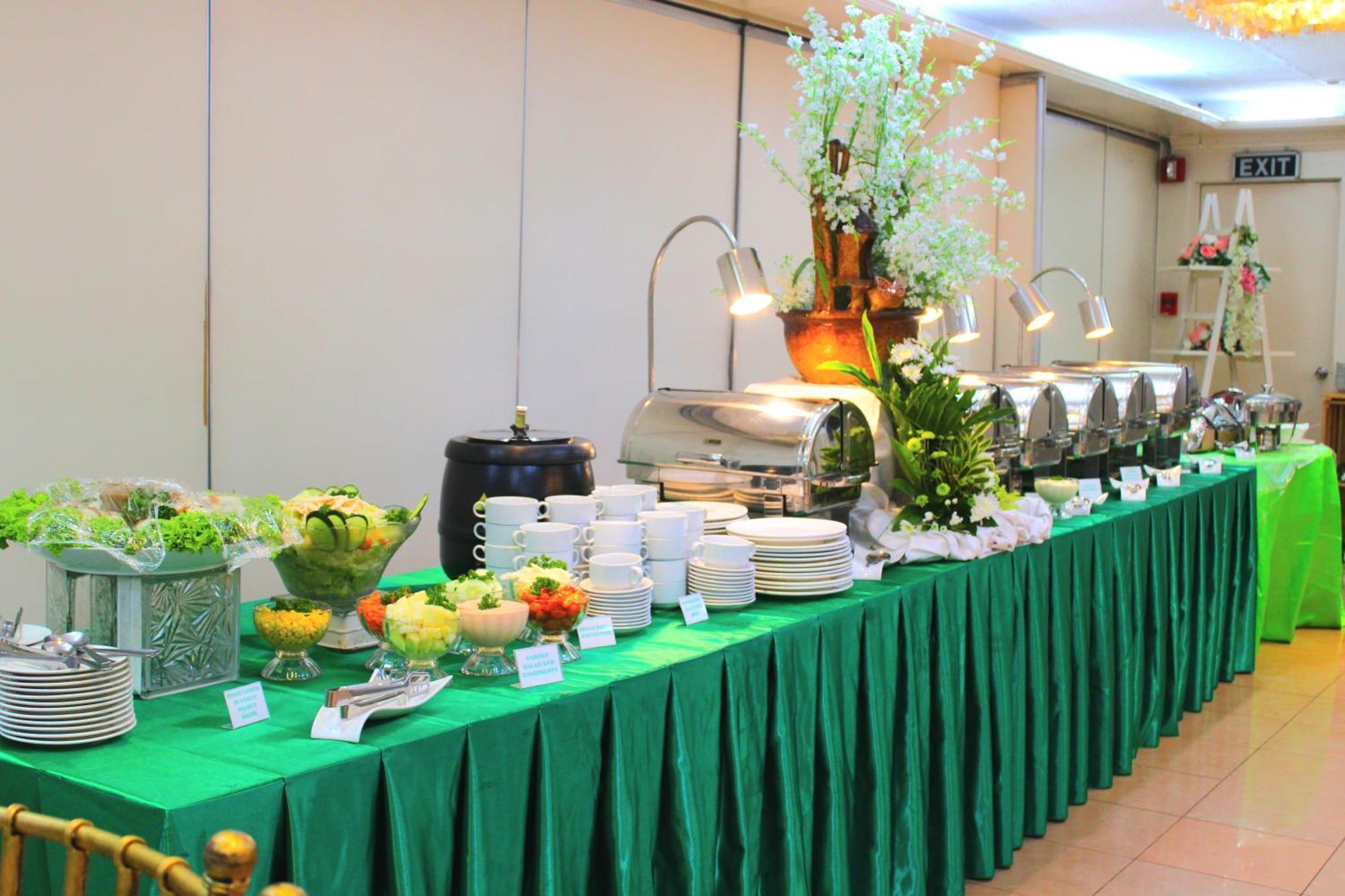 OYO 653 Rosas Garden Hotel Manilla Buitenkant foto